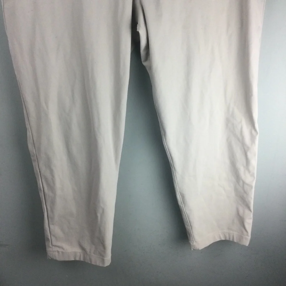 Lululemon ABC Classic Fit 28” Warpstreme Trench Khaki Trouser Size 34